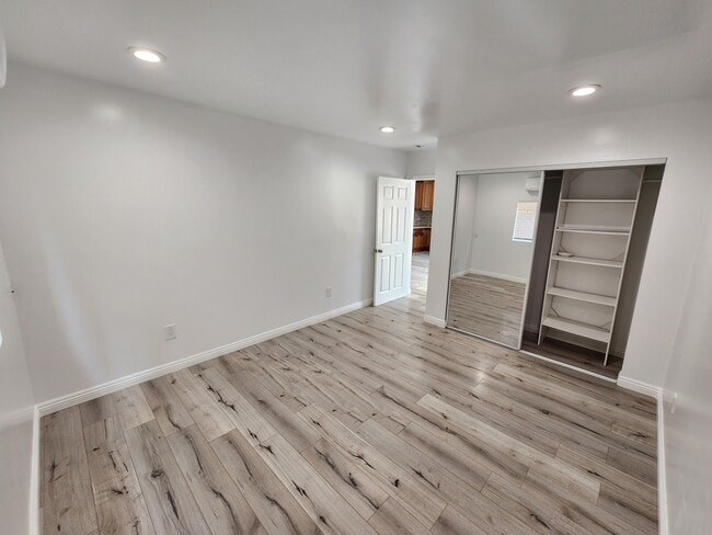 Building Photo - 13583 Correnti St