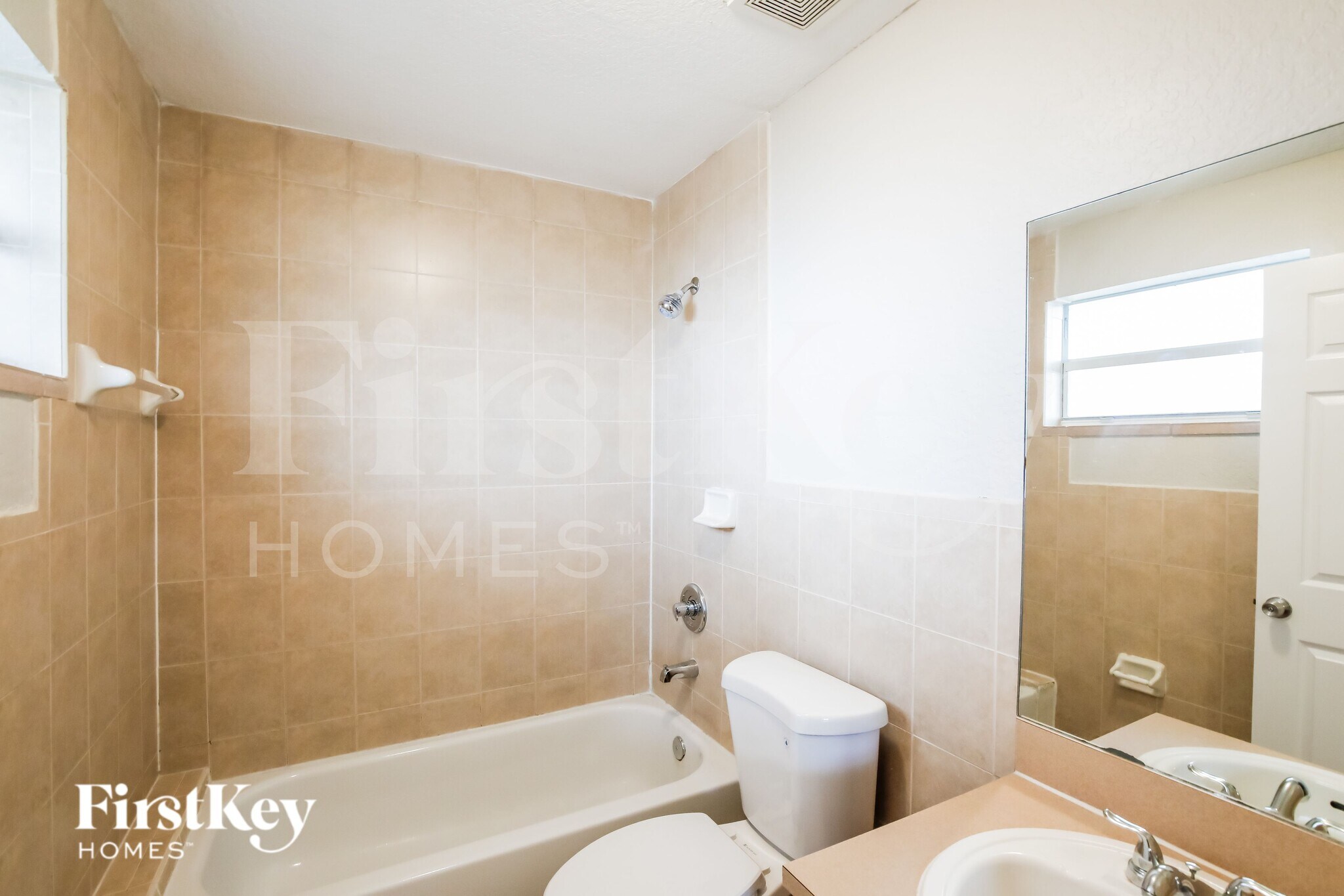 Building Photo - 405 NW 7th St