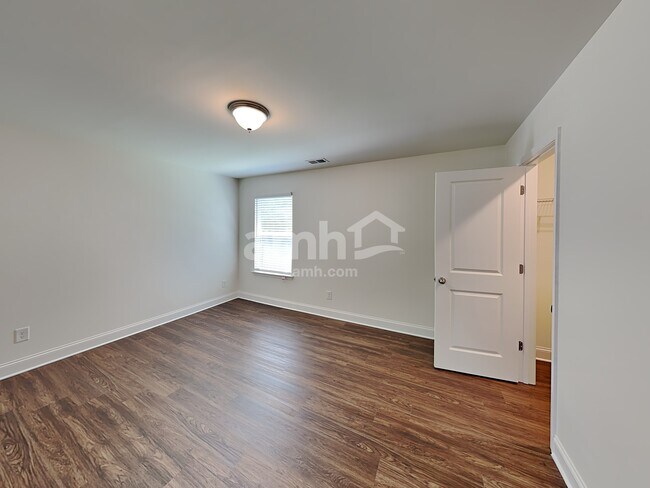 Building Photo - 6207 Bridlewood Ln