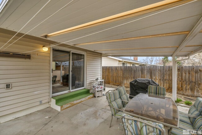 Building Photo - 1490 Foster Dr