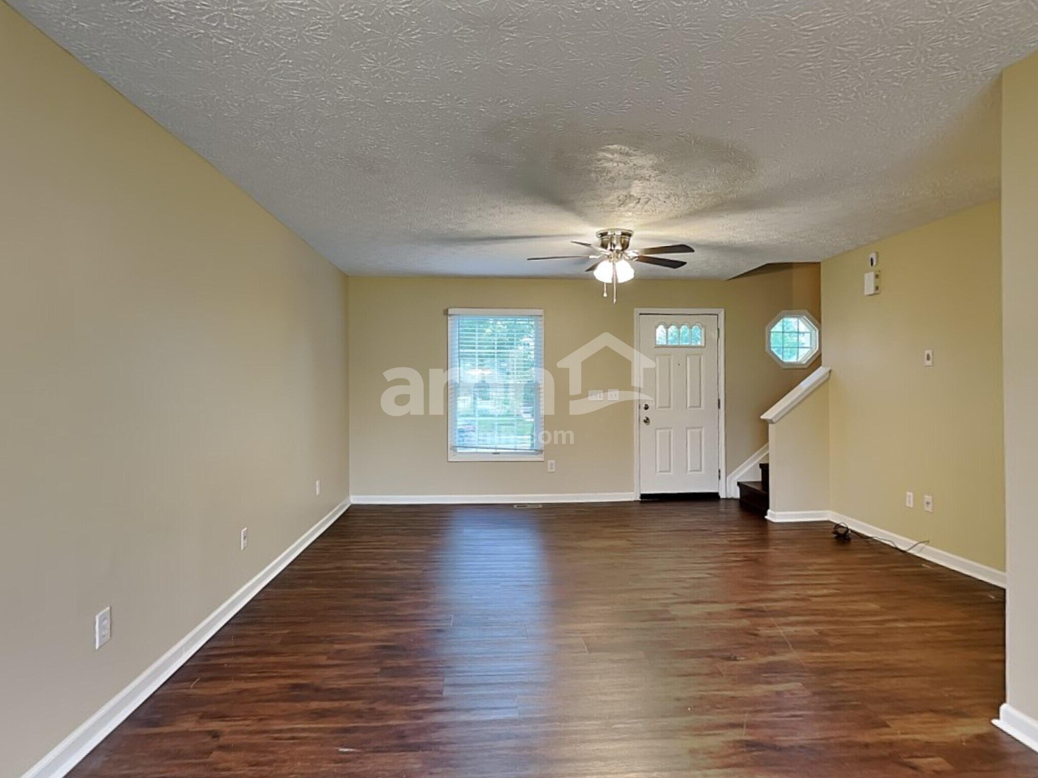 Building Photo - 1216 Walker Springs Dr