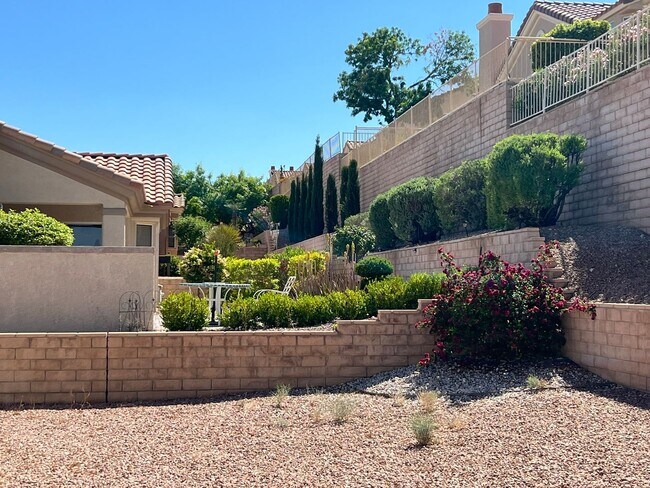 Building Photo - 10704 Paradise Point Dr