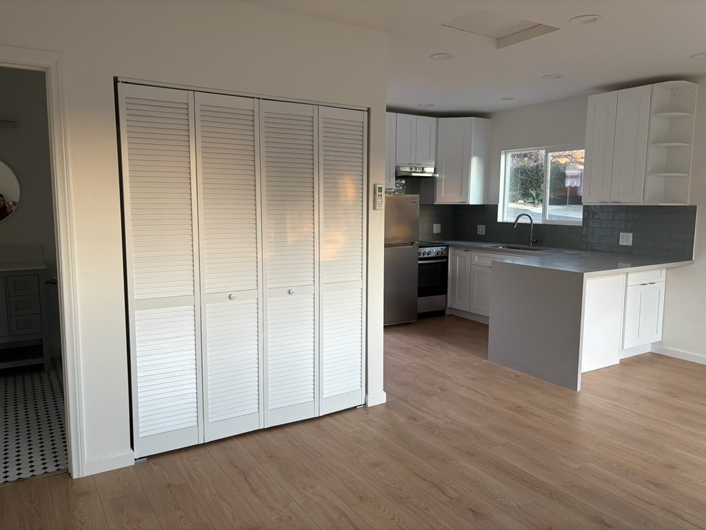 Building Photo - 12671 Victoria Ave