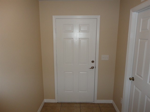 Building Photo - 31015 Mandolin Cay Ave