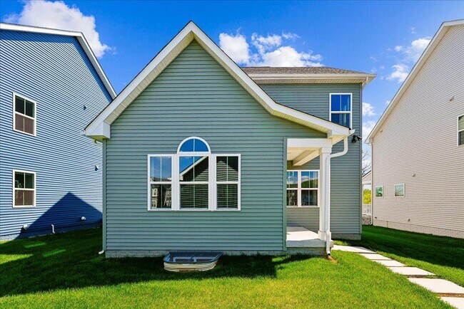 Building Photo - 1303 Potomac View Pkwy