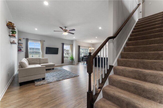 Building Photo - 5103 Spruce Rd