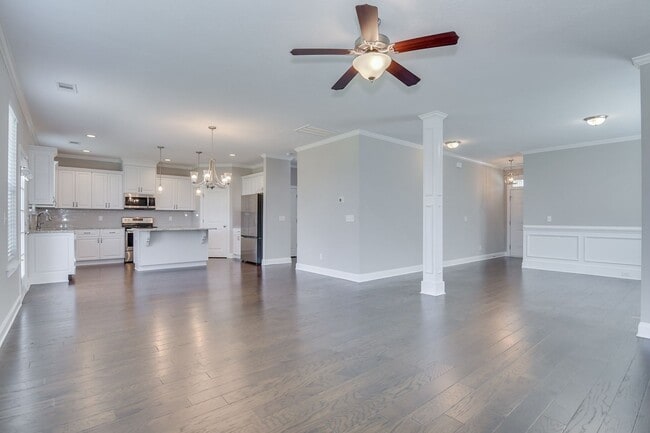 Building Photo - Beautiful 4 Bedroom 2.5 Bath in Grovetown!