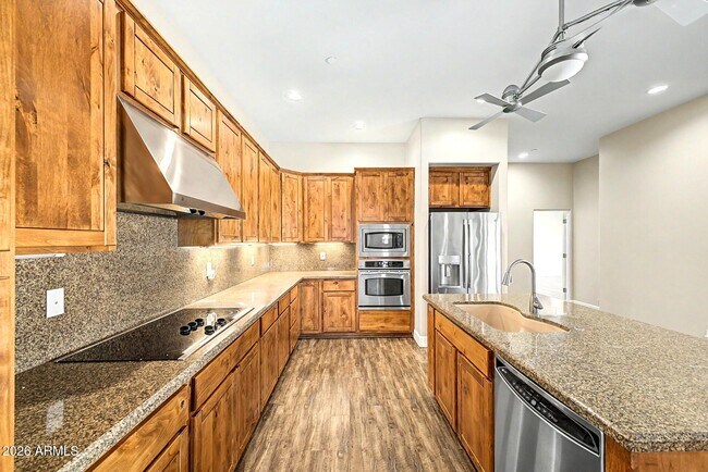 Building Photo - 15452 Chicory Dr