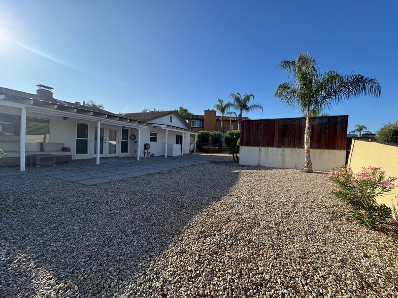 Building Photo - 22471 Loch Lomond Dr