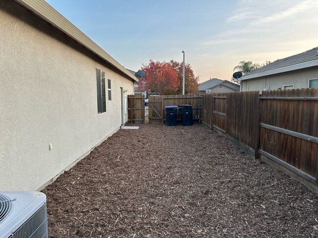 Building Photo - 3126 W Perez Ave