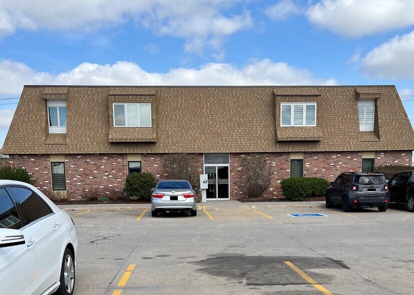 Building Photo - 1109 S 13th St