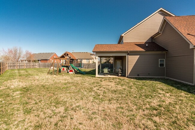 Building Photo - 3 Bedroom House in Gallatin with Large Fen...