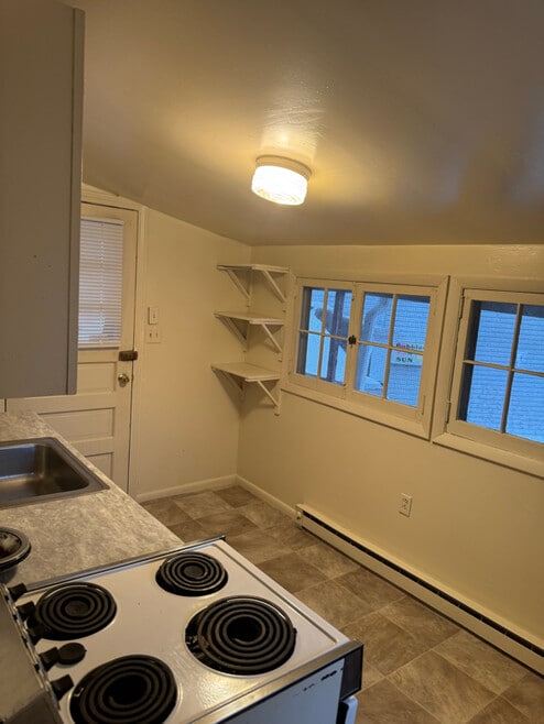 Building Photo - 281-283-283 Main St