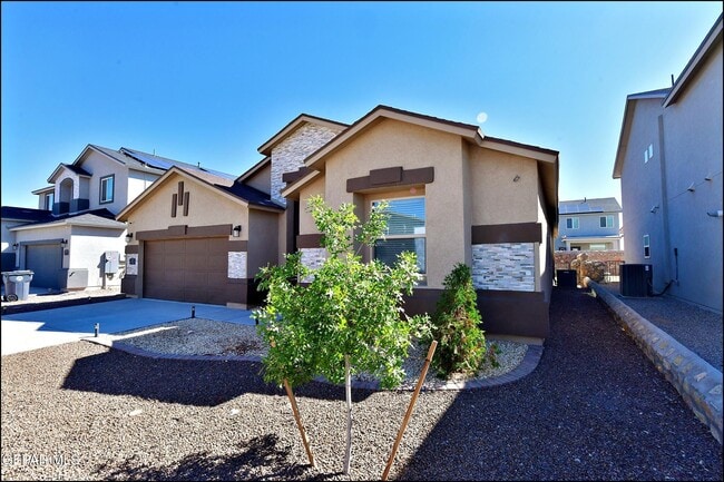 Primary Photo - 10716 Drew Pearson Dr