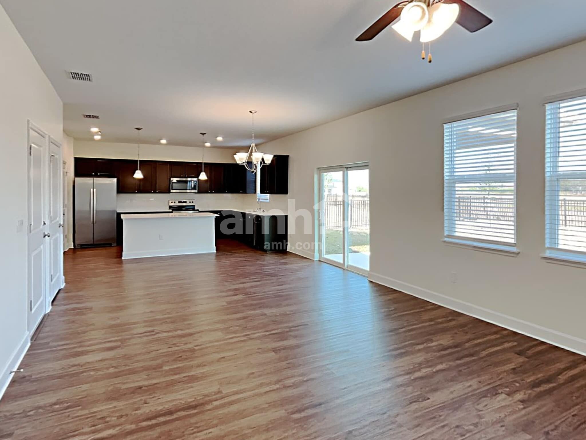 Building Photo - 1009 Walden Woods Dr