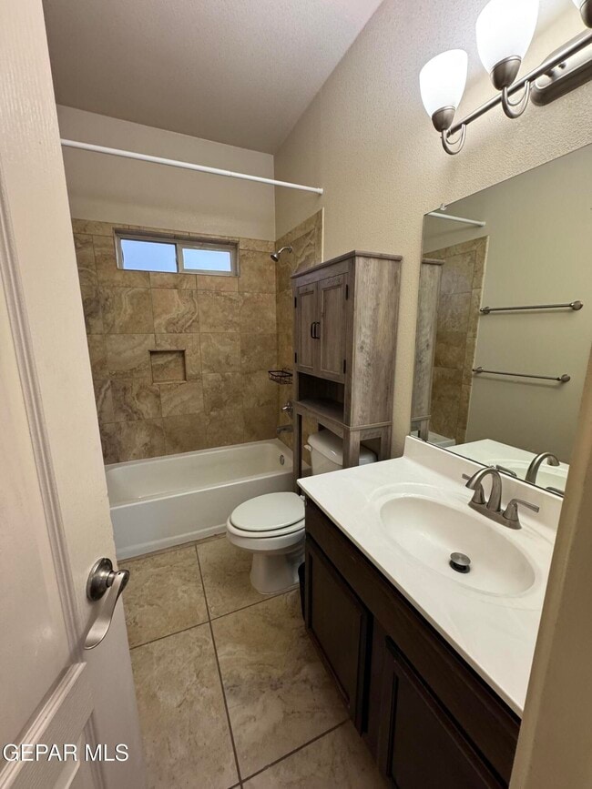 Building Photo - 12872 Hueco Mine Dr