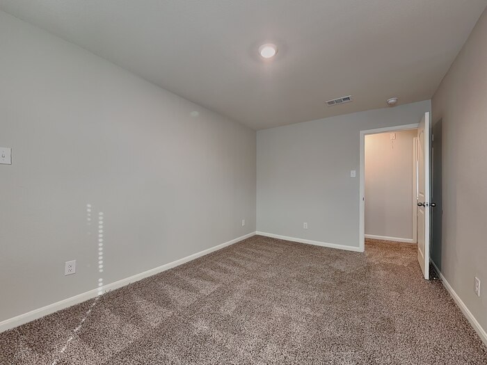 Building Photo - 9609 Teton Vis Dr