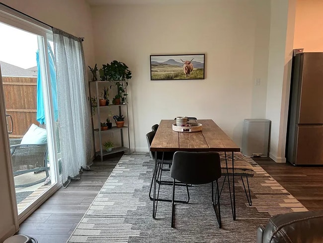 Building Photo - 10316 Castle Lyons Ln