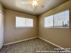 Building Photo - 3223 Leewood Dr