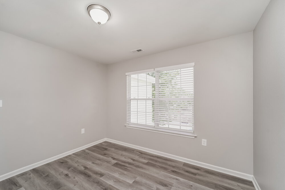Building Photo - 5122 Grays Ridge Dr