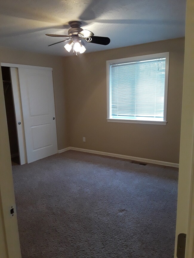 Building Photo - Darling house between Sunriver & LaPine