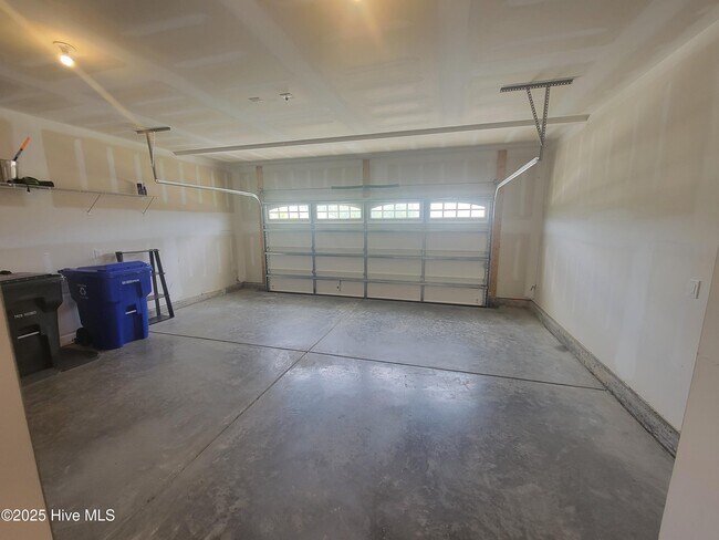 Building Photo - 1811 Wrenn Rd