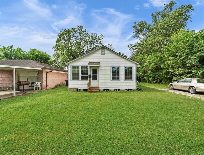 Building Photo - 4142 Mallow St