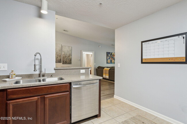 Building Photo - 13785 Herons Landing Way
