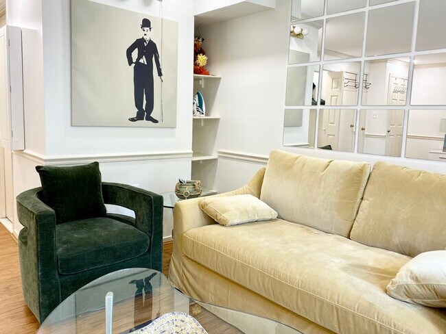 Building Photo - 11874 Sunrise Valley Dr