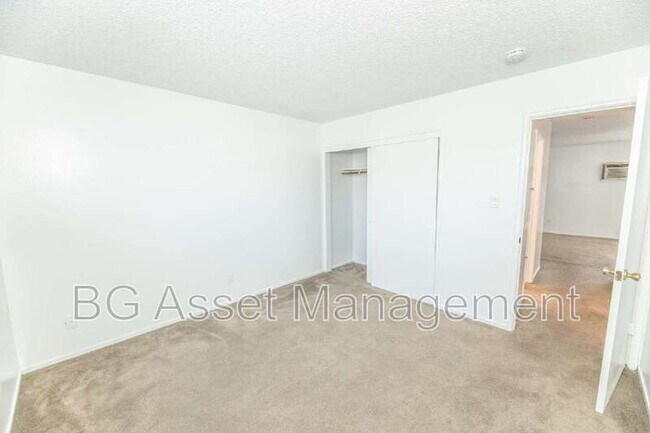 Building Photo - 1746 Kidder Ave