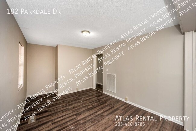 Building Photo - 182 Parkdale Dr