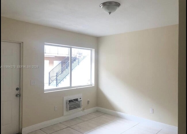 Building Photo - 1940 Washington Ave