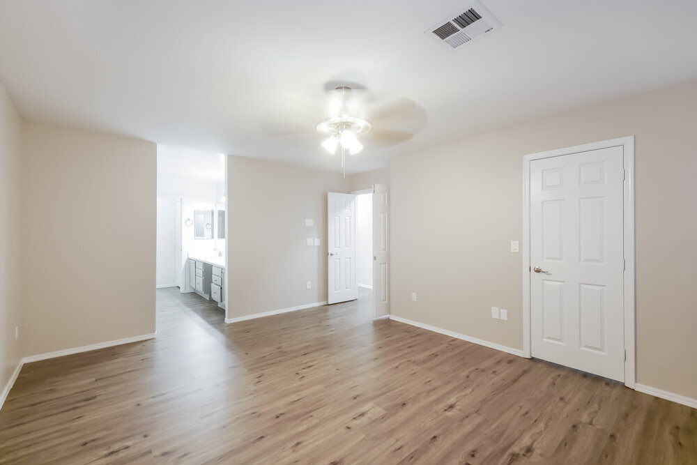 Building Photo - 1434 E South Fork Dr