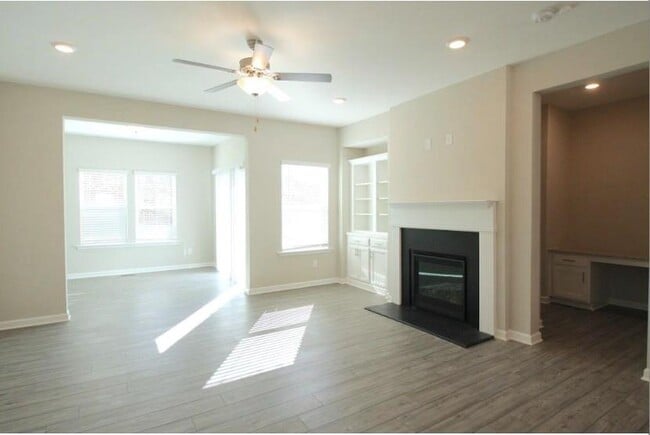 Building Photo - 4373 Valtek Ct
