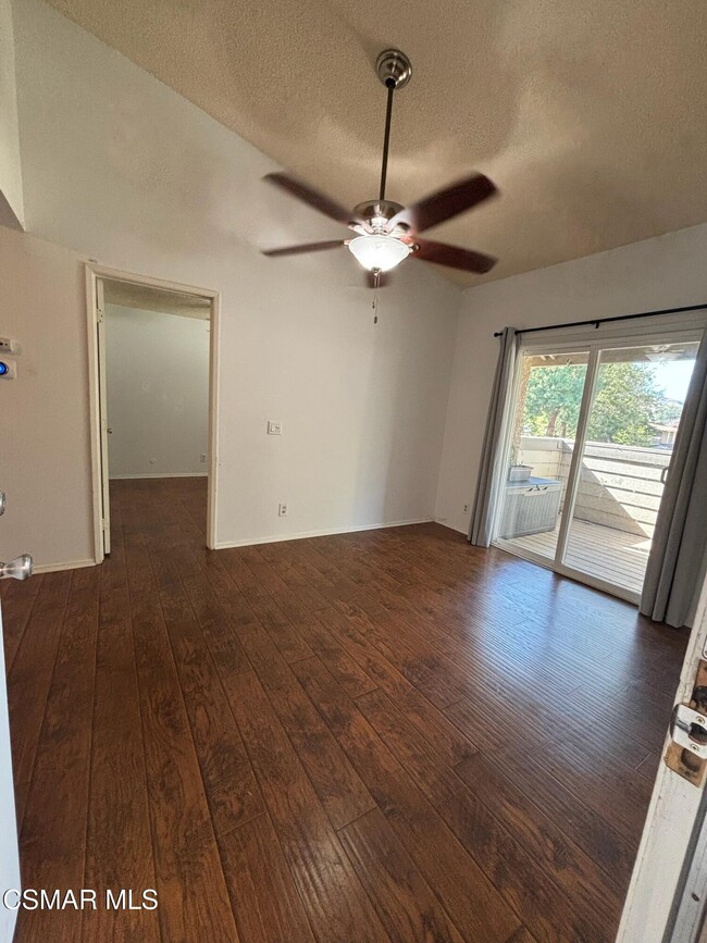 Building Photo - 4553 Alamo St