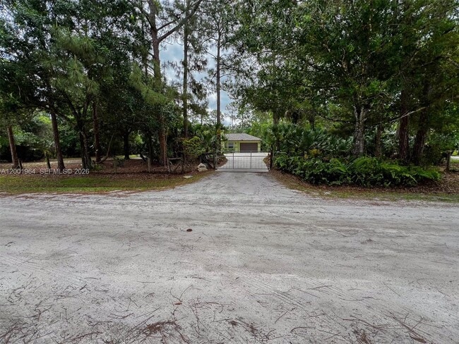 Building Photo - 16332 122nd Dr N