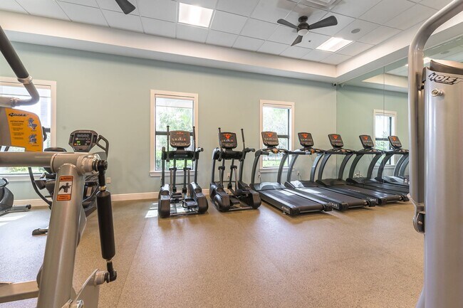 Building Photo - Modern, 2/3 Bed, 2 Bath Spacious Single St...