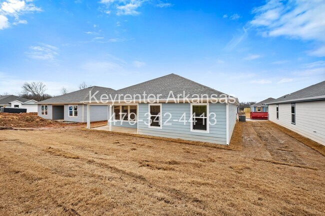 Building Photo - Gorgeous Home in Gentry!