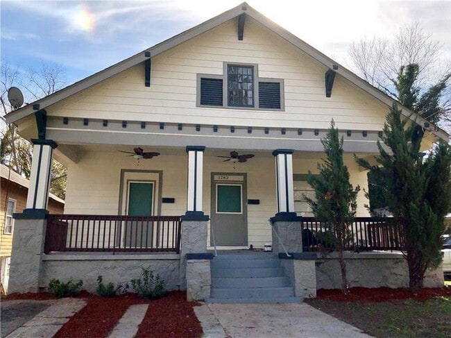 Building Photo - 1282 Lucile Ave SW