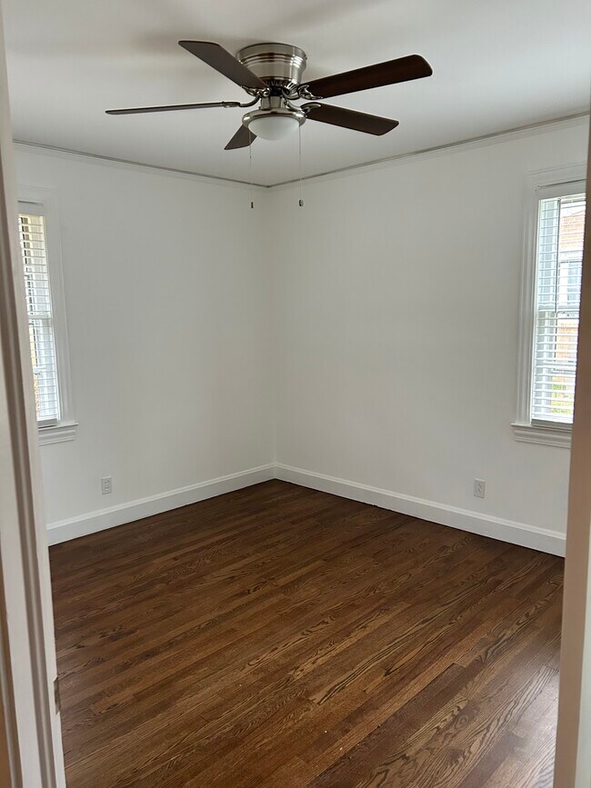 Building Photo - 208 Oneal Rd