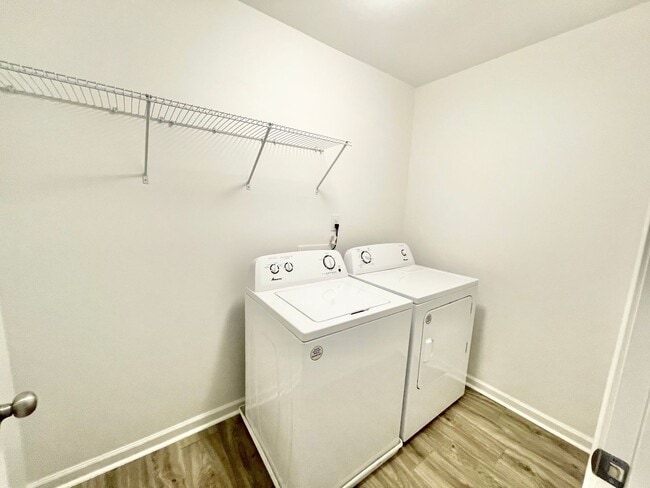 Building Photo - Beautiful Paired Home minutes from I-85 3br 2.5 ba with 2 car garage