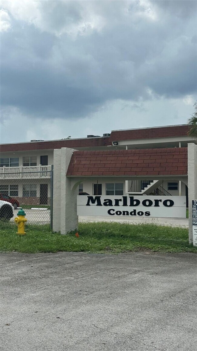 Building Photo - 4163 SW 67th Ave