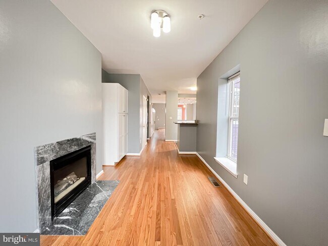 Building Photo - 617 U St NW