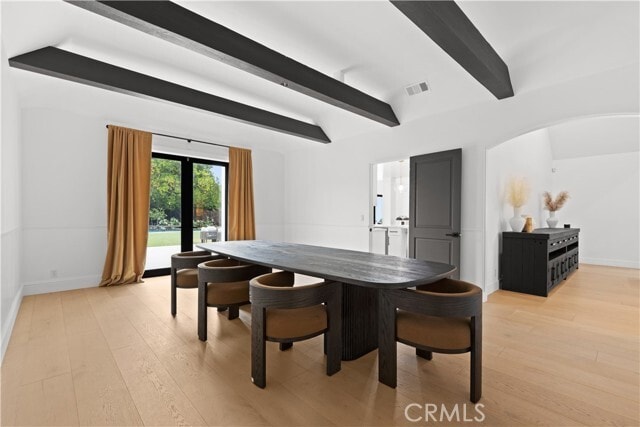 Building Photo - 5946 Woodlake Ave