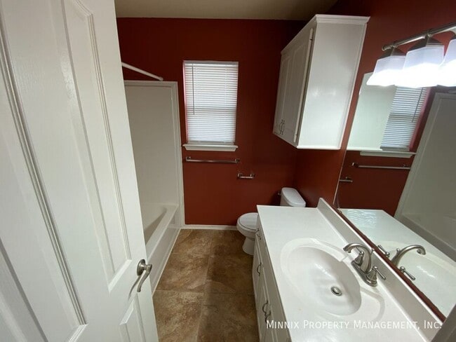 Building Photo - 2530 107th Dr