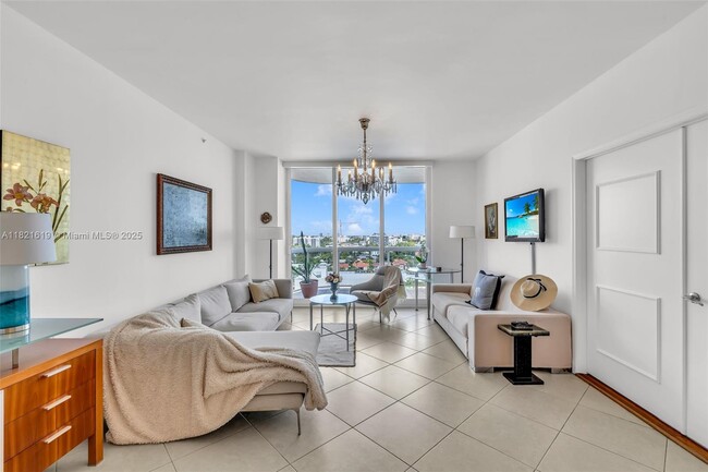 Building Photo - 9559 Collins Ave