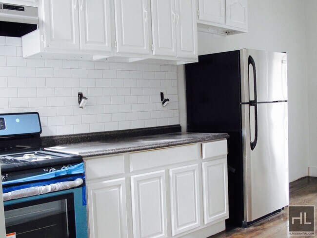 Building Photo - 637 WILSON AVENUE