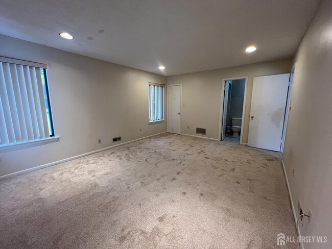 Building Photo - 89 Gate House Ln