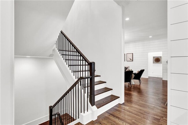 Building Photo - 3081 Rhodenhaven Dr NW