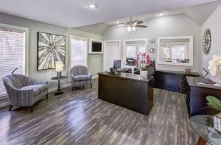 Building Photo - Villa Madrid